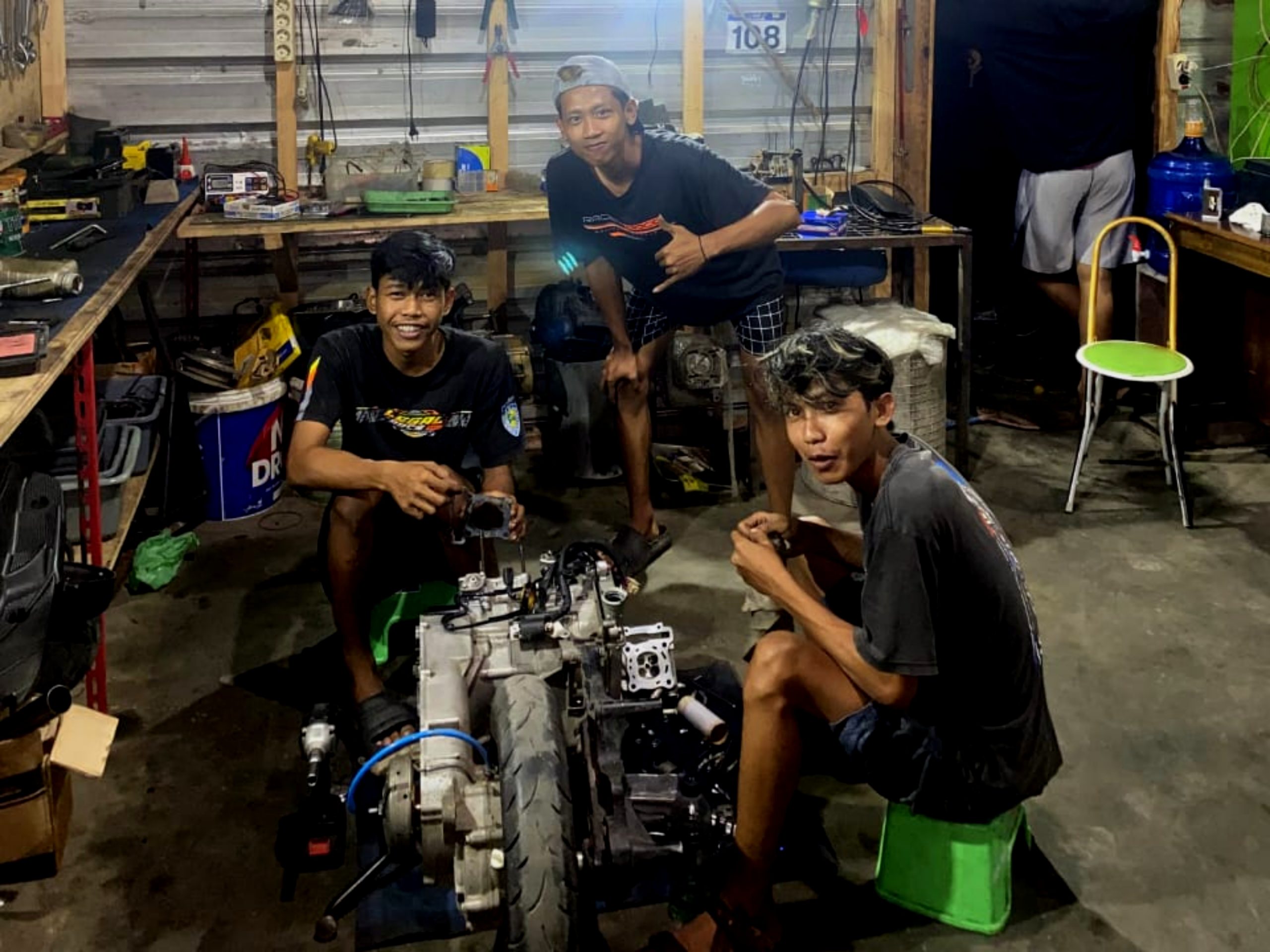 Bengkel KOKO 4x4: Solusi Otomotif Cilacap yang Selalu Siap Melayani
